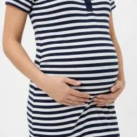 Robe de grossesse rayée bleu marine et blanche 252430B